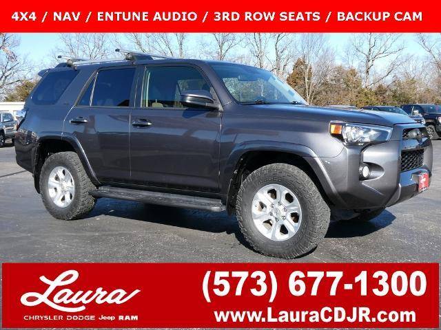 2019 Toyota 4Runner SR5 4WD photo