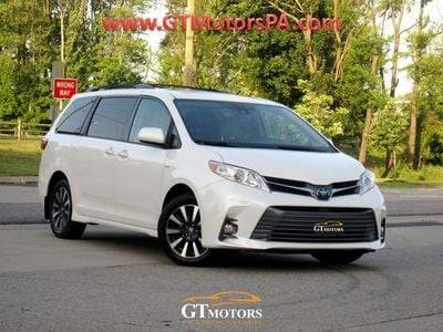 2019 Toyota Sienna XLE AWD photo