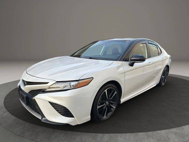 2019 Toyota Camry XSE FWD photo