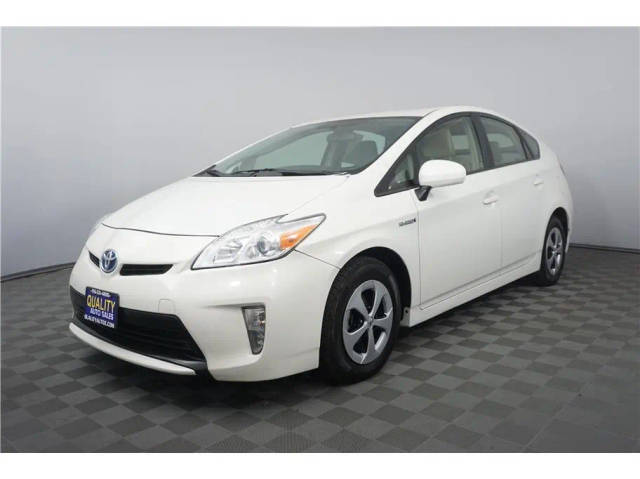 2015 Toyota Prius Three FWD photo