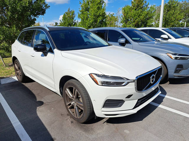 2019 Volvo XC60 Momentum FWD photo