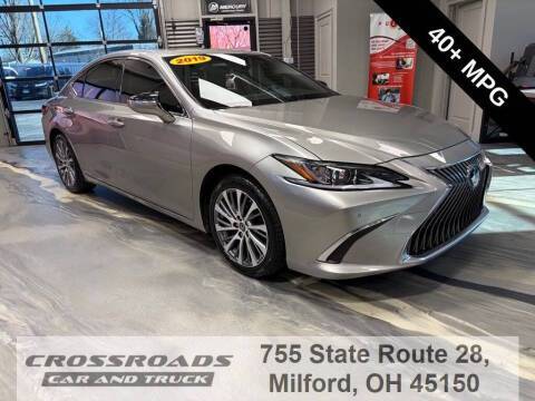 2019 Lexus ES ES 300h FWD photo