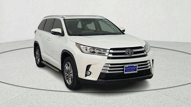 2019 Toyota Highlander Limited Platinum FWD photo