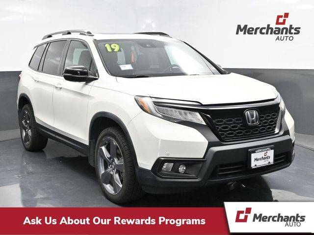 2019 Honda Passport Touring AWD photo