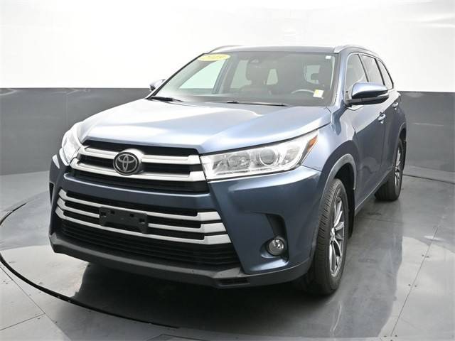 2019 Toyota Highlander XLE AWD photo