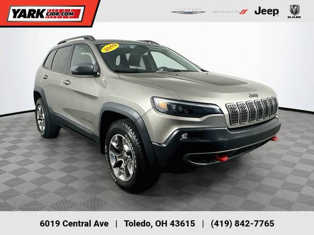 2019 Jeep Cherokee Trailhawk 4WD photo