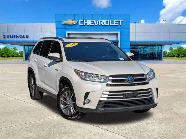 2019 Toyota Highlander Hybrid XLE AWD photo
