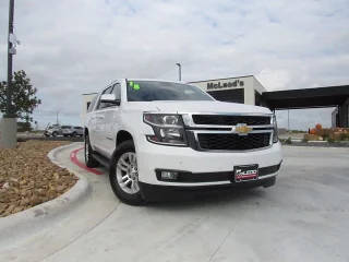 2018 Chevrolet Suburban LT 4WD photo