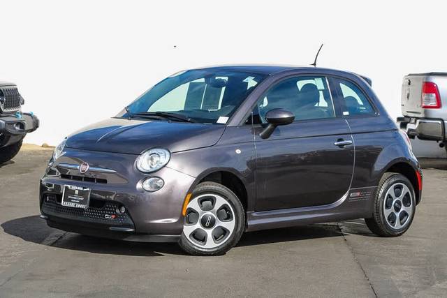 2019 FIAT 500e  FWD photo