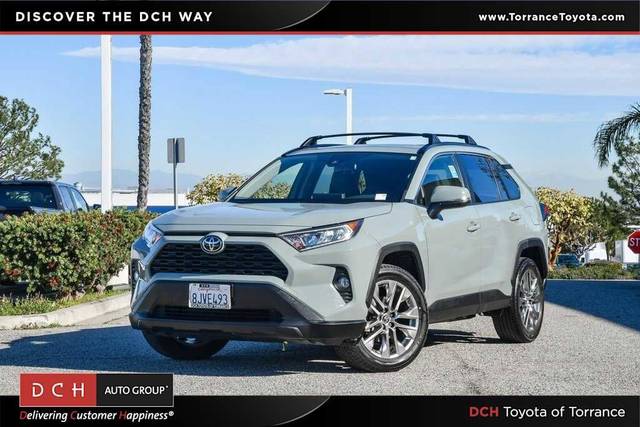 2019 Toyota RAV4 XLE Premium FWD photo