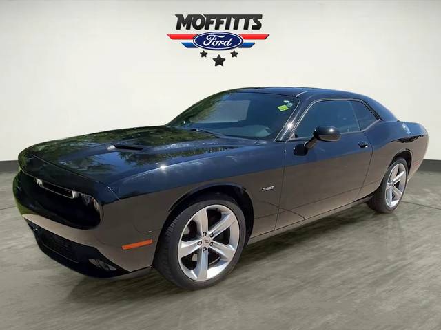 2017 Dodge Challenger R/T RWD photo