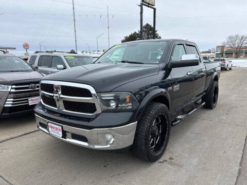 2018 Ram 1500 Laramie 4WD photo