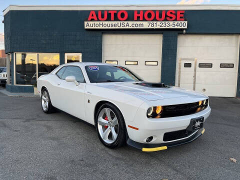 2019 Dodge Challenger R/T Scat Pack RWD photo