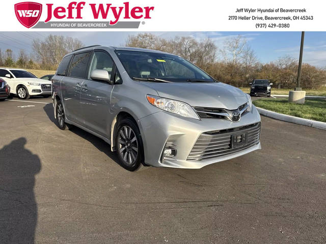 2019 Toyota Sienna XLE Premium AWD photo