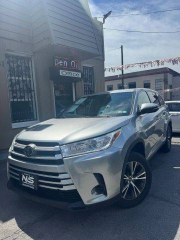 2019 Toyota Highlander LE AWD photo