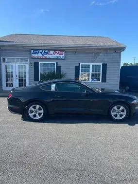 2019 Ford Mustang EcoBoost RWD photo