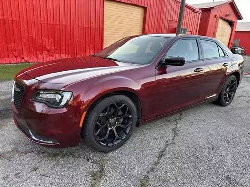 2019 Chrysler 300 Touring RWD photo
