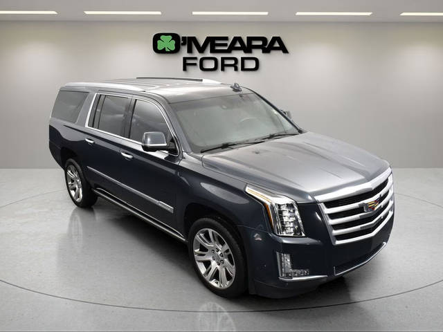 2019 Cadillac Escalade ESV Premium Luxury 4WD photo