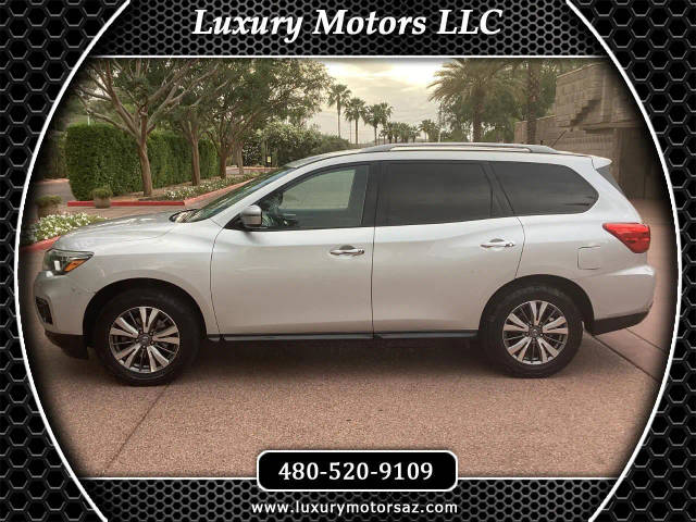 2018 Nissan Pathfinder SV 4WD photo