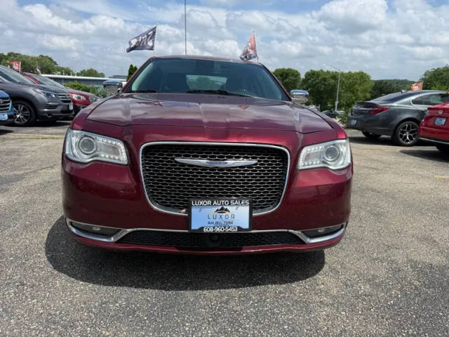 2018 Chrysler 300 Limited AWD photo