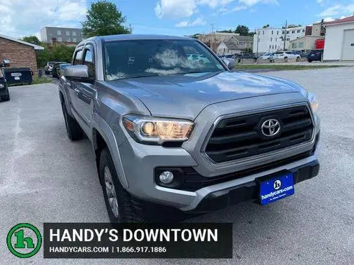 2016 Toyota Tacoma SR5 4WD photo