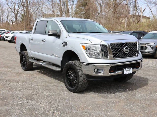 2017 Nissan Titan S 4WD photo