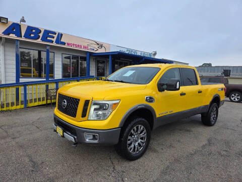 2016 Nissan Titan XD PRO-4X 4WD photo