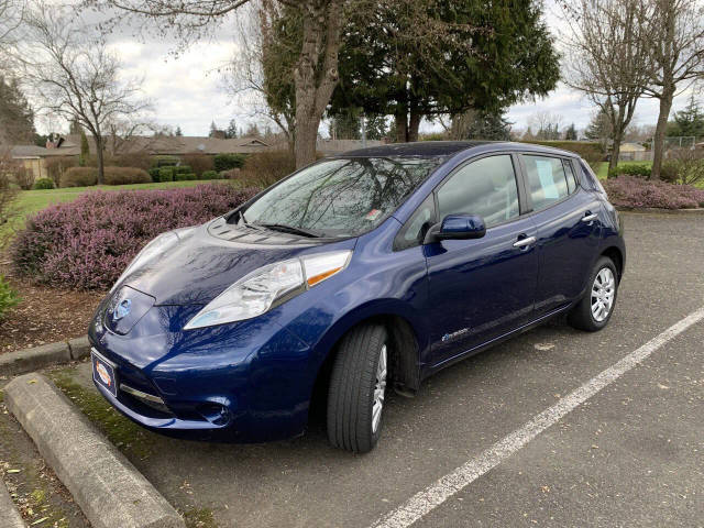 2017 Nissan Leaf S FWD photo