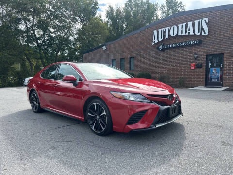 2019 Toyota Camry XSE FWD photo