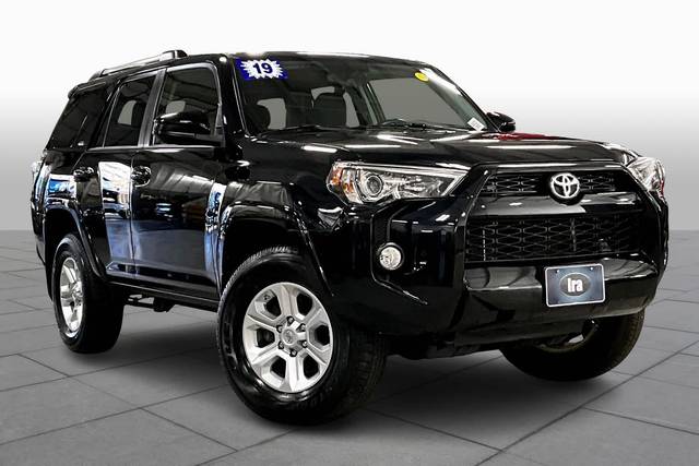 2019 Toyota 4Runner SR5 4WD photo