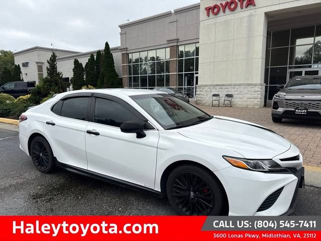 2019 Toyota Camry SE FWD photo