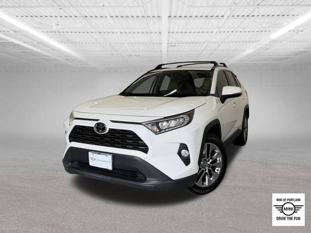 2019 Toyota RAV4 XLE Premium FWD photo