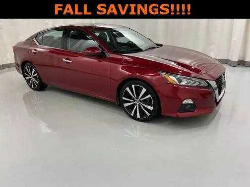 2019 Nissan Altima 2.5 Platinum FWD photo