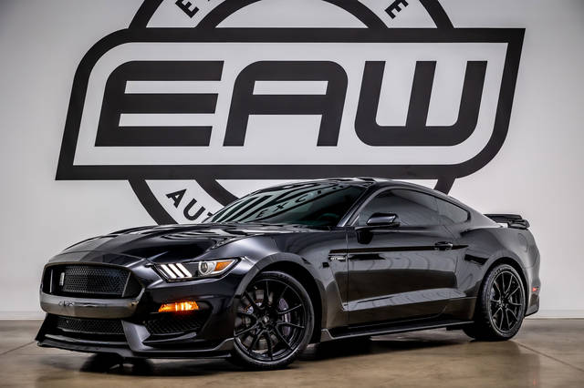 2019 Ford Mustang Shelby GT350 RWD photo