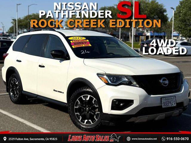2019 Nissan Pathfinder SL 4WD photo