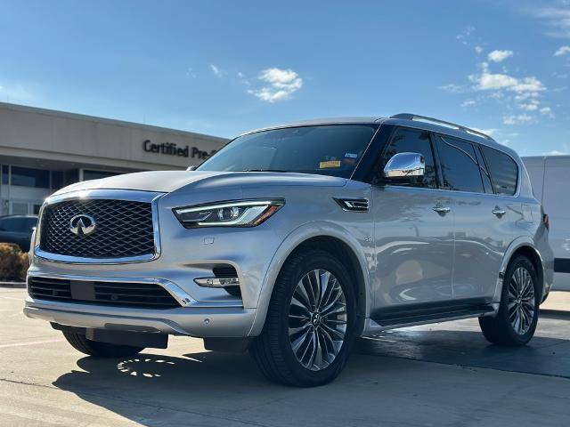 2019 Infiniti QX80 LUXE 4WD photo