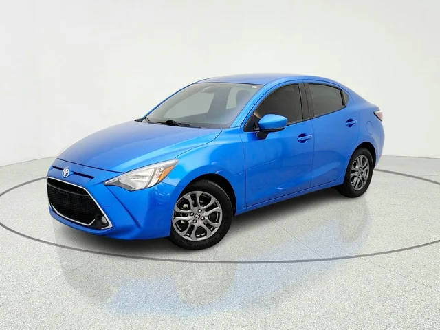 2019 Toyota Yaris LE FWD photo