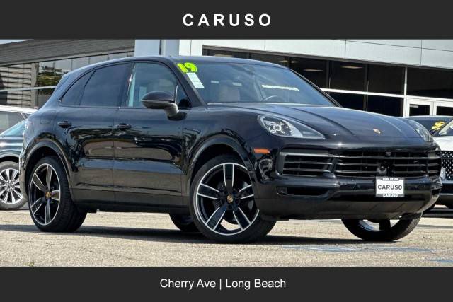 2019 Porsche Cayenne  AWD photo