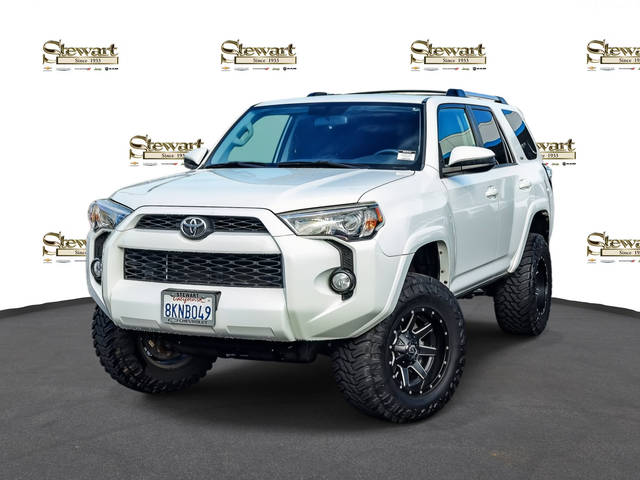 2019 Toyota 4Runner SR5 4WD photo