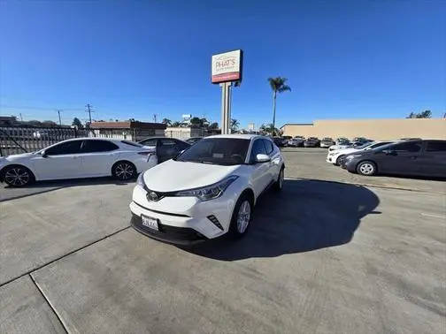 2019 Toyota C-HR LE FWD photo
