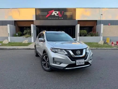 2019 Nissan Rogue SV FWD photo