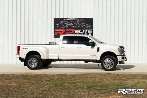 2019 Ford F-450 Super Duty Limited 4WD photo