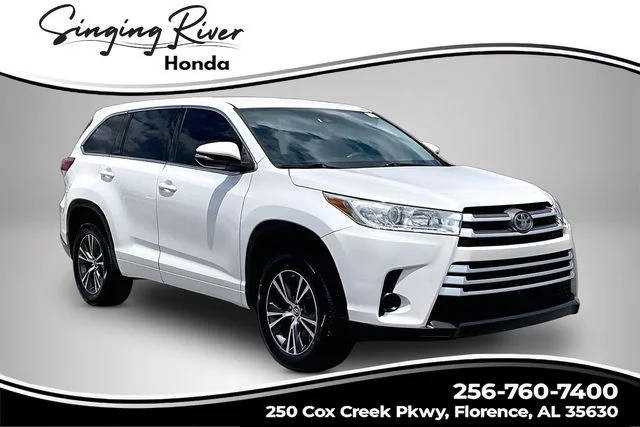 2018 Toyota Highlander LE FWD photo