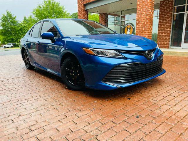 2019 Toyota Camry LE FWD photo
