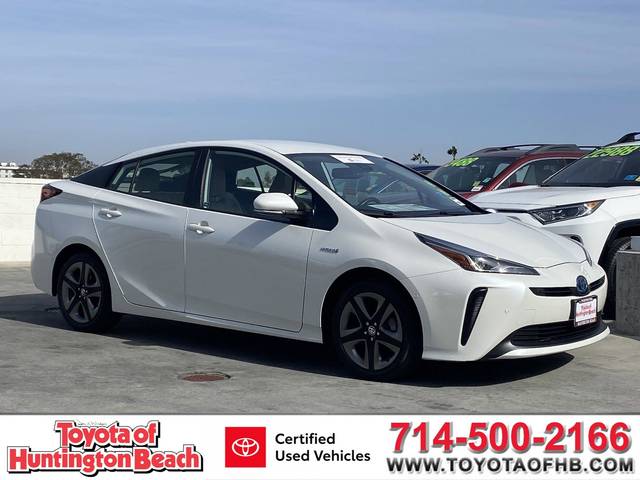 2019 Toyota Prius XLE FWD photo