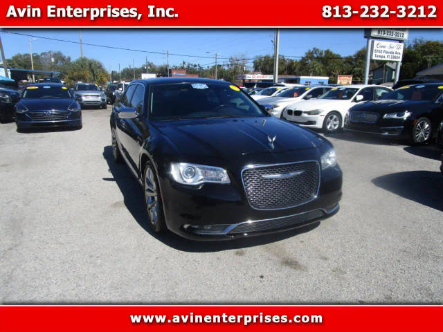 2019 Chrysler 300 Limited RWD photo