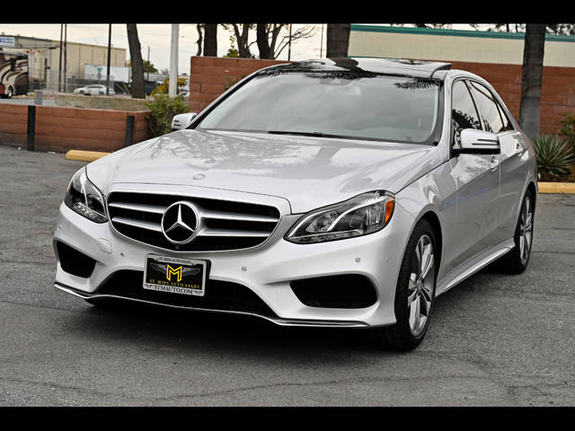 2016 Mercedes-Benz E-Class E 350 Sport RWD photo