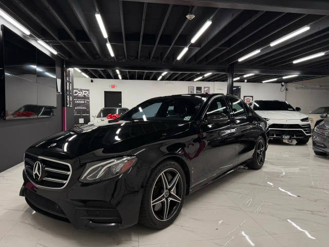 2019 Mercedes-Benz E-Class E 300 AWD photo