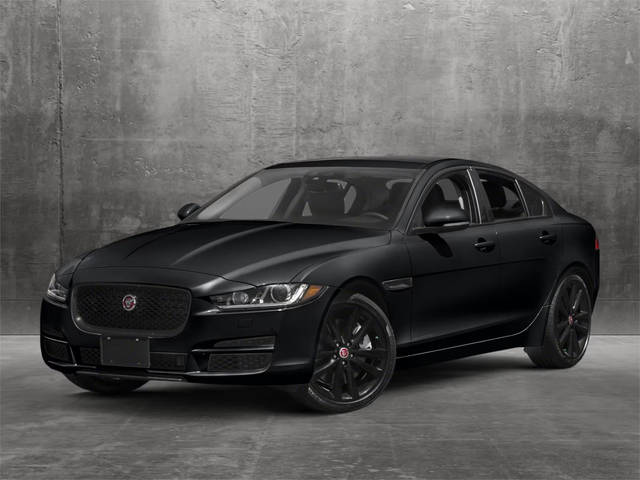 2019 Jaguar XE 25t Premium RWD photo