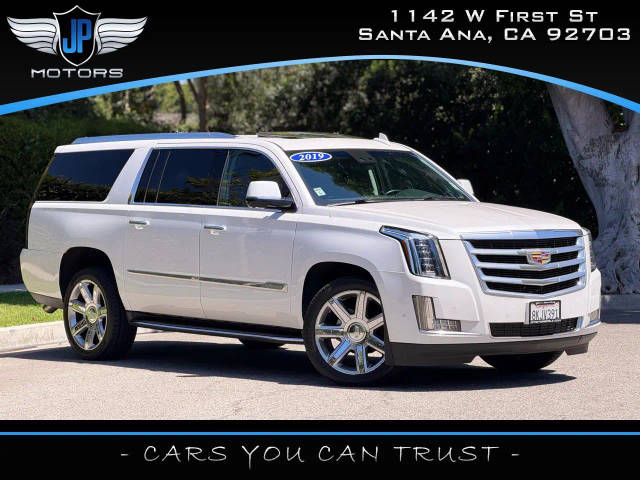 2019 Cadillac Escalade ESV Luxury RWD photo
